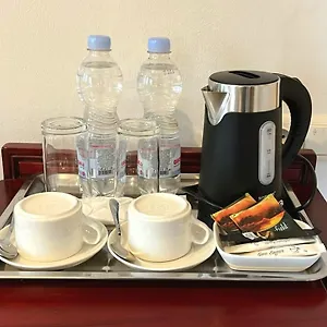 Otel Beaumonde, Tiflis